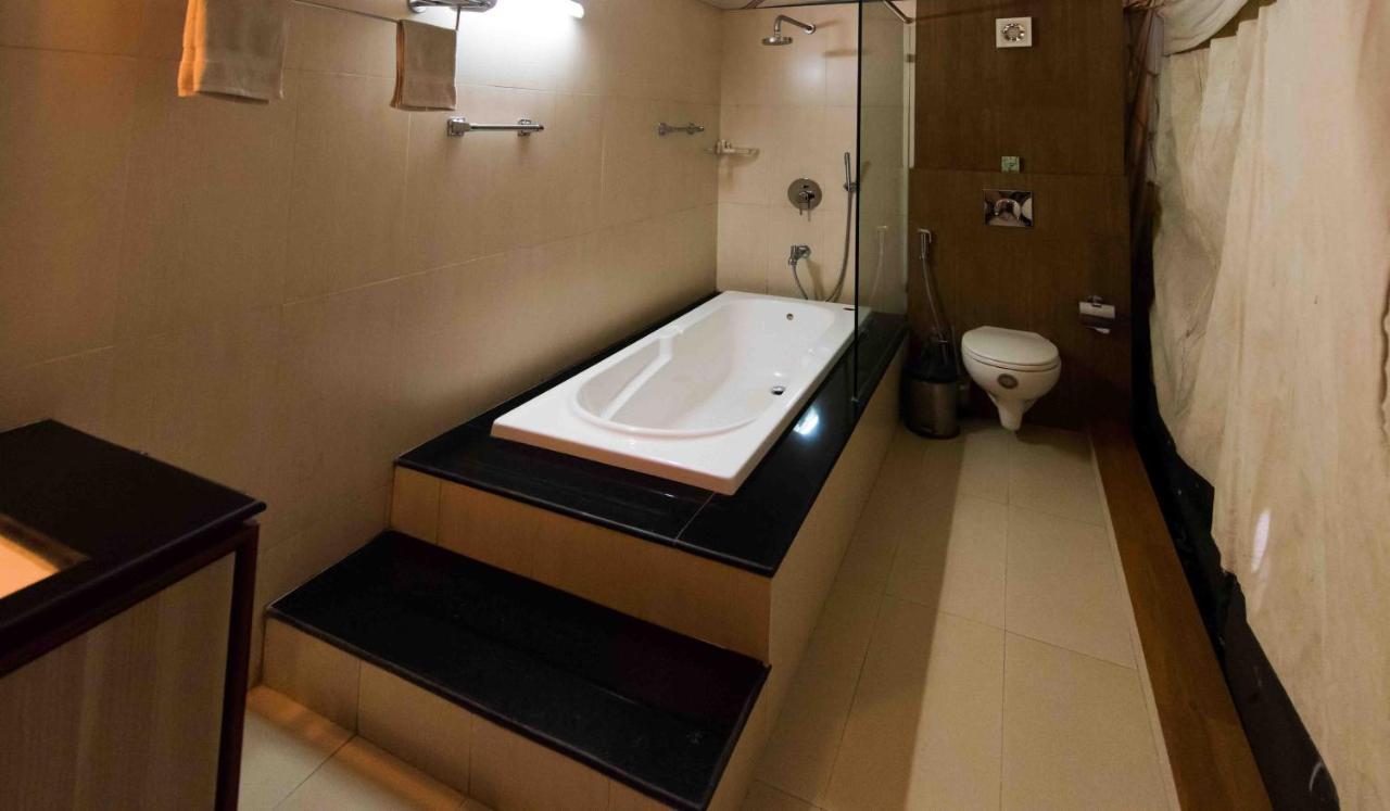Zizina Otis Resort Guwahati Eksteriør billede
