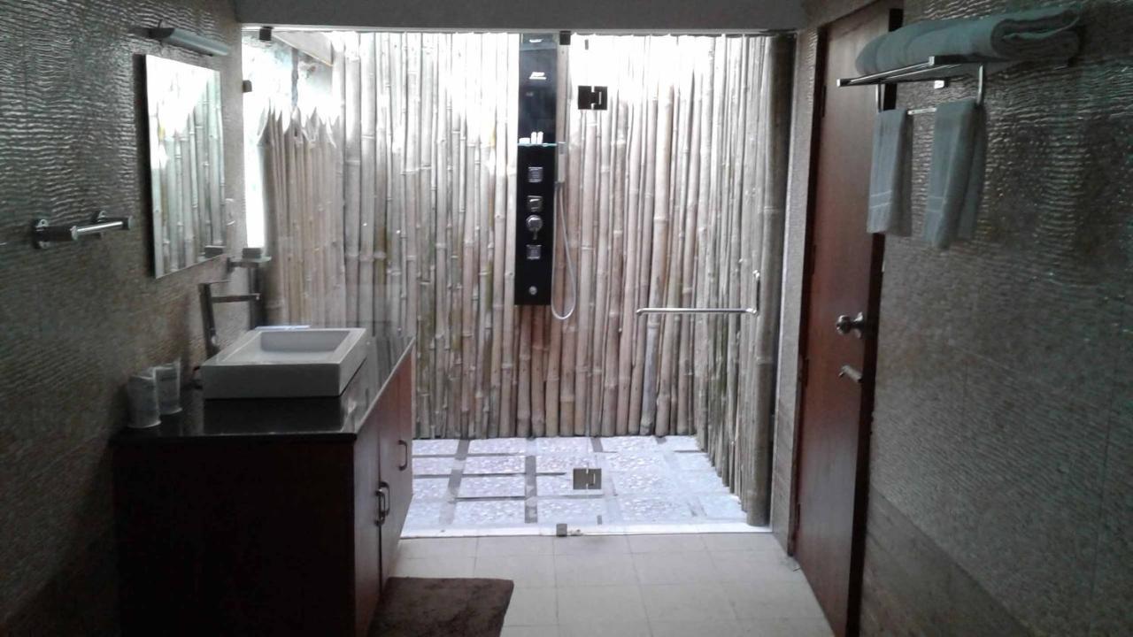 Zizina Otis Resort Guwahati Eksteriør billede